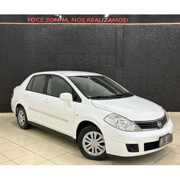 Tiida Sedan 1.8 16V 4P FLEX