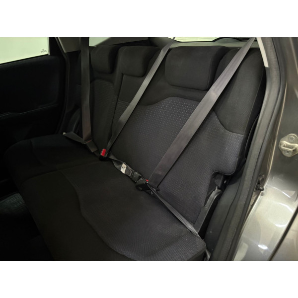 Fit 1.4 16V 4P LX FLEX