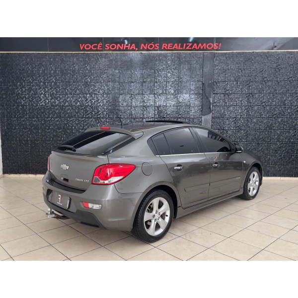 Cruze Hatch 1.8 16V 4P LTZ SPORT6 FLEX AUTOMÁTICO