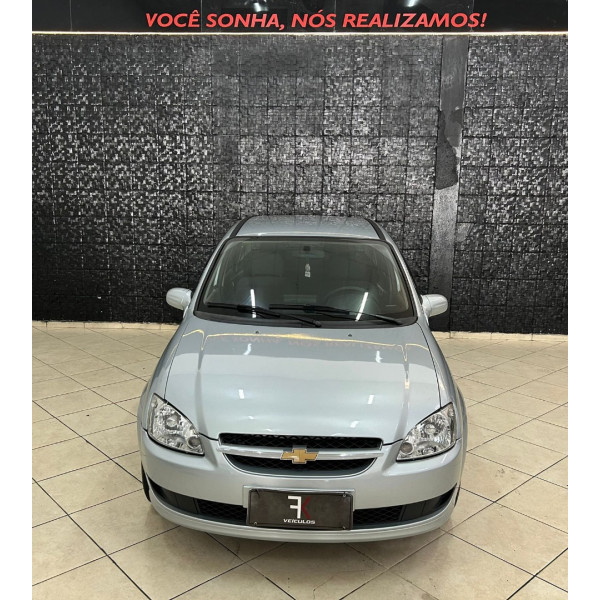 Classic Sedan 1.0 4P
