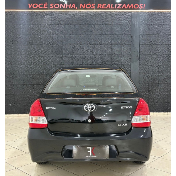 Etios Sedan 1.5 16V 4P FLEX XS