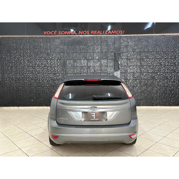 Focus Hatch 1.6 4P GLX