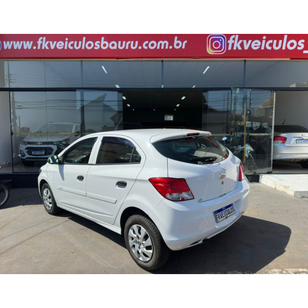 CHEVROLET Onix Hatch 1.0 4P FLEX LS