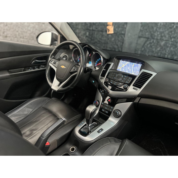 Cruze Hatch 1.8 16V 4P LTZ SPORT6 FLEX AUTOMÁTICO