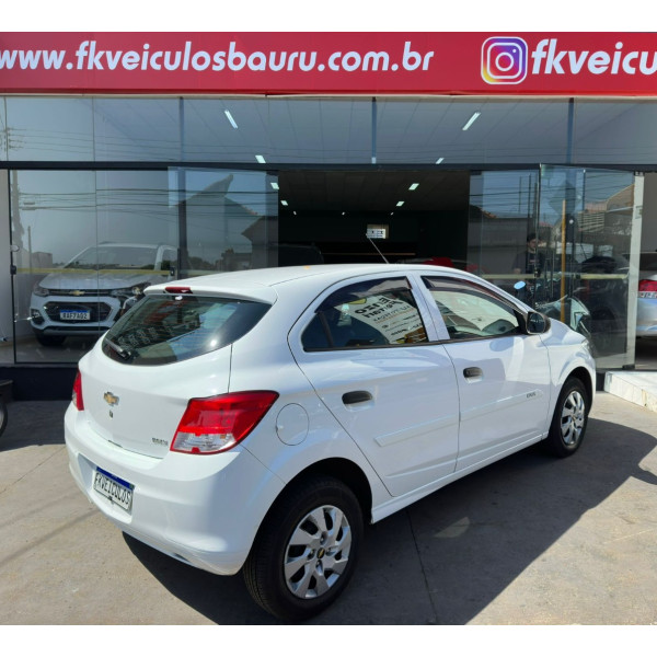 CHEVROLET Onix Hatch 1.0 4P FLEX LS
