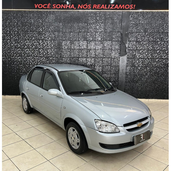 Classic Sedan 1.0 4P