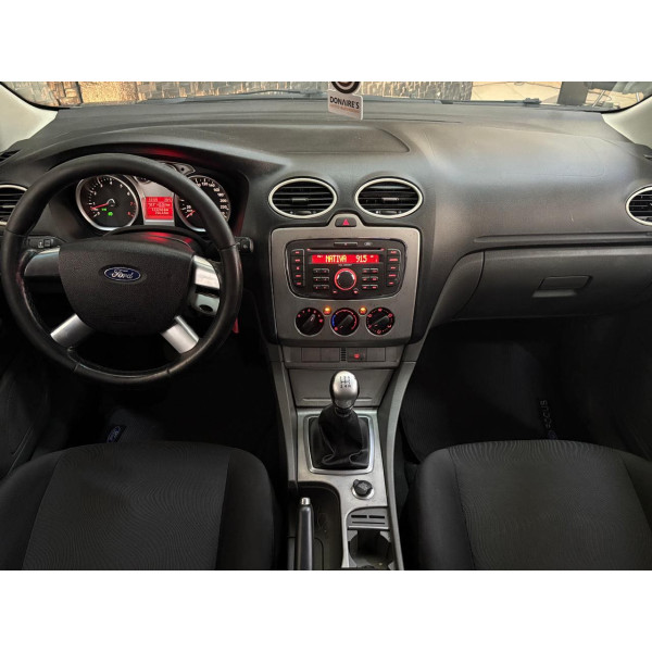 Focus Hatch 1.6 4P GLX