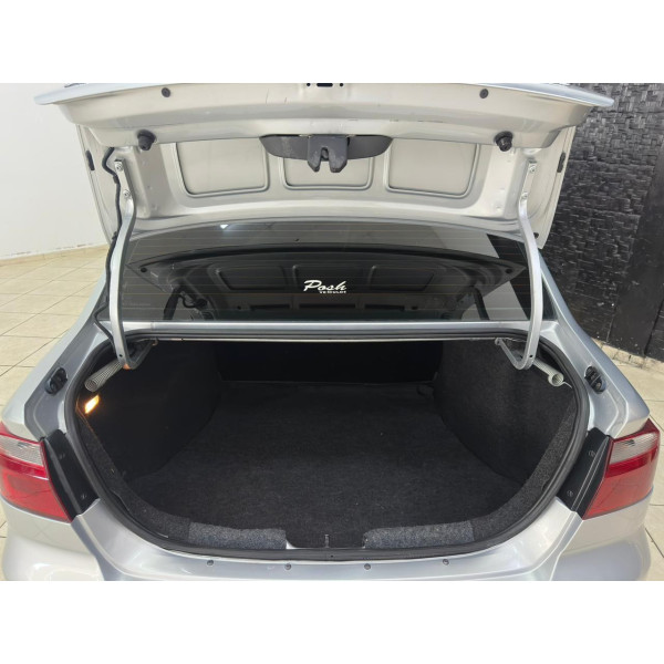 VOLKSWAGEN Voyage 1.6 4P CITY FLEX