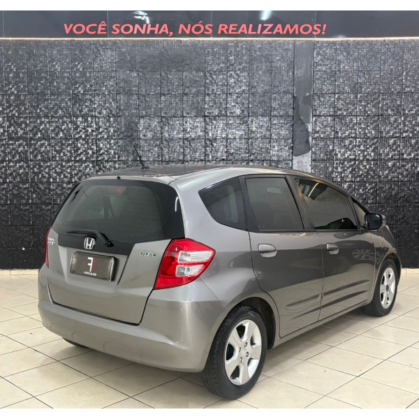 Fit 1.4 16V 4P LX FLEX