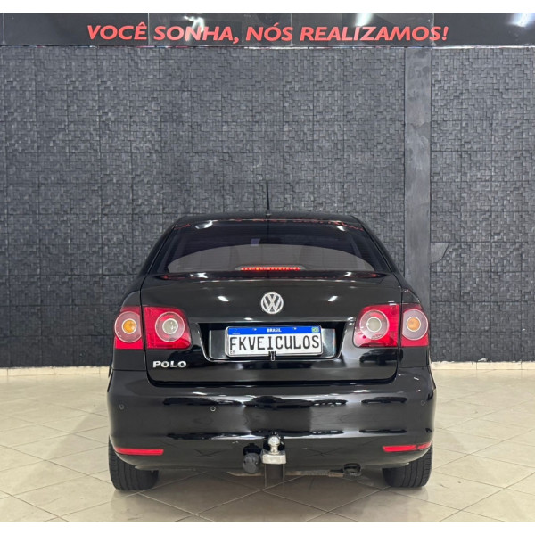 VOLKSWAGEN Polo Sedan 1.6 4P FLEX