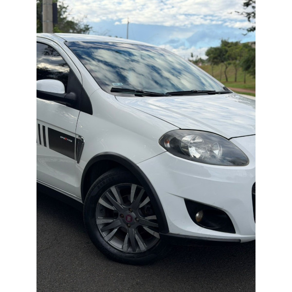 FIAT Palio 1.6 16V 4P FLEX SPORTING