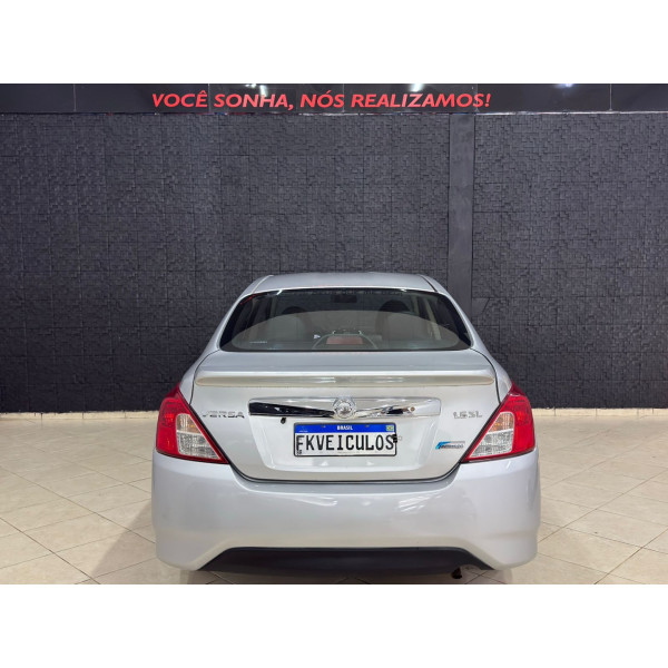 NISSAN Versa Sedan 1.6 16V 4P SL FLEX XTRONIC AUTOMÁTICO CVT