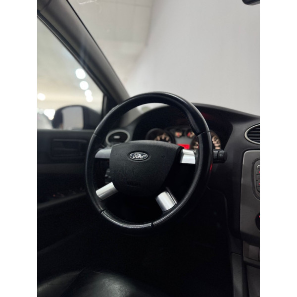 FORD Focus Hatch 2.0 16V 4P FLEX AUTOMÁTICO