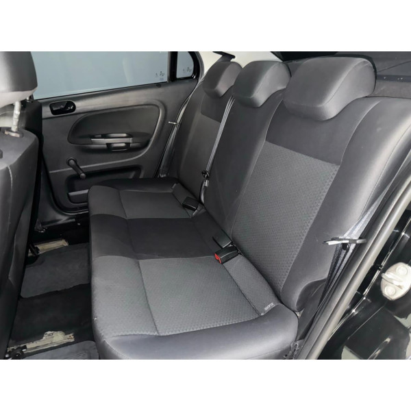 VOLKSWAGEN Voyage 1.0 4P FLEX