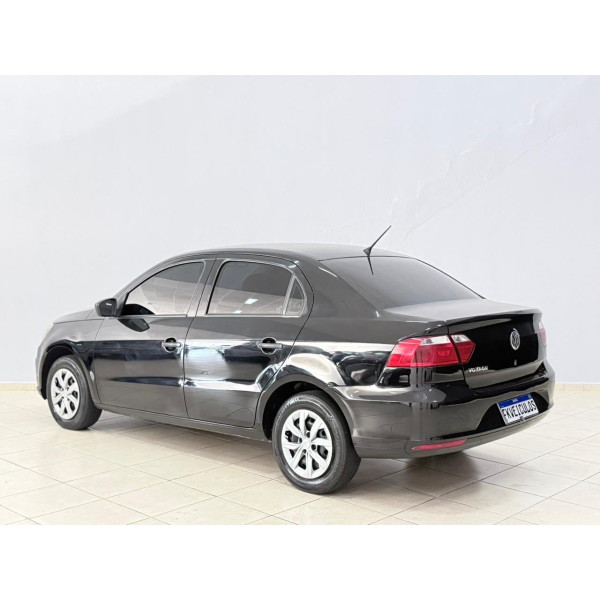 VOLKSWAGEN Voyage 1.0 4P FLEX