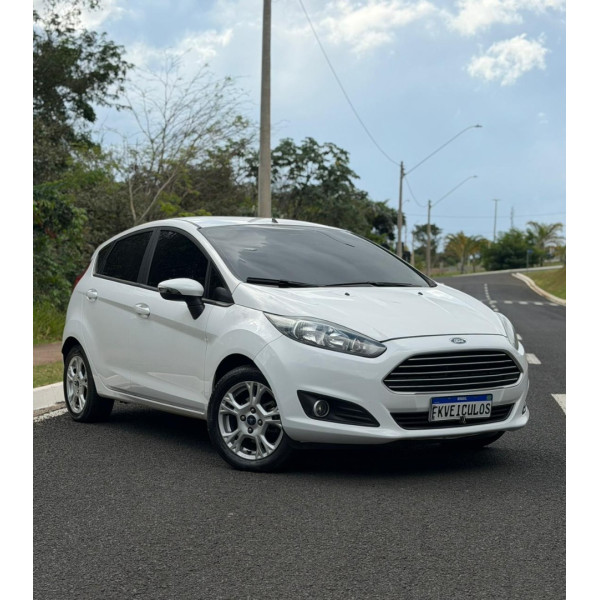 FORD Fiesta Hatch 1.6 16V 4P SEL FLEX