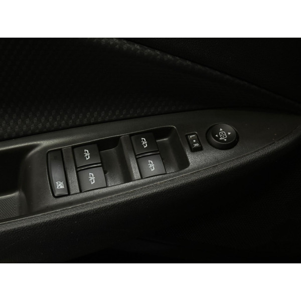 CHEVROLET Onix Hatch 1.0 4P FLEX LT TURBO AUTOMÁTICO