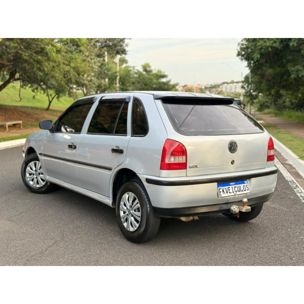 VOLKSWAGEN Gol 1.0 4P CITY