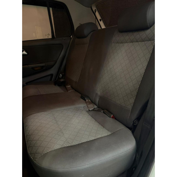 VOLKSWAGEN Fox 1.0 12V 4P TRENDLINE FLEX