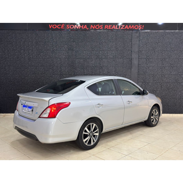 NISSAN Versa Sedan 1.6 16V 4P SL FLEX XTRONIC AUTOMÁTICO CVT