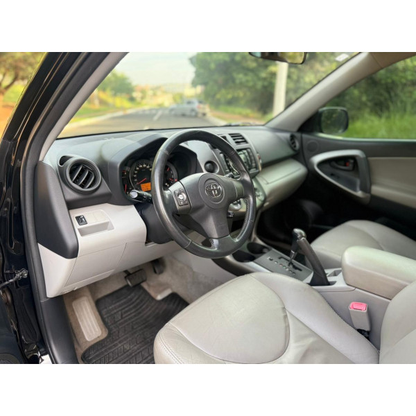 TOYOTA RAV 4 2.4 16V 4P AUTOMÁTICO