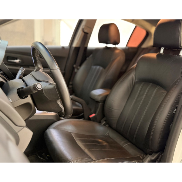 CHEVROLET Cruze Hatch 1.8 16V 4P LT SPORT FLEX
