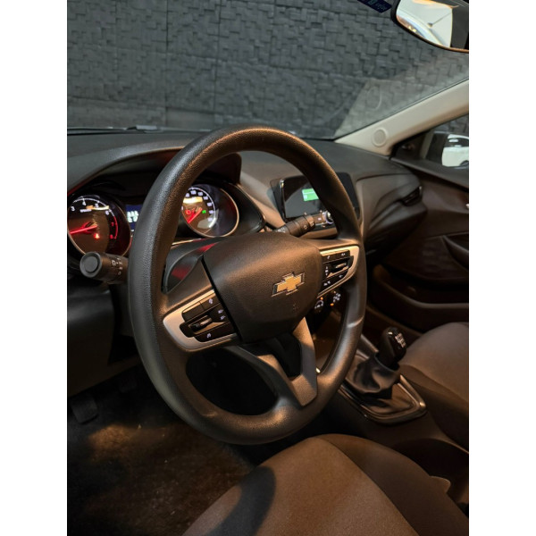 CHEVROLET Onix Hatch 1.0 4P FLEX