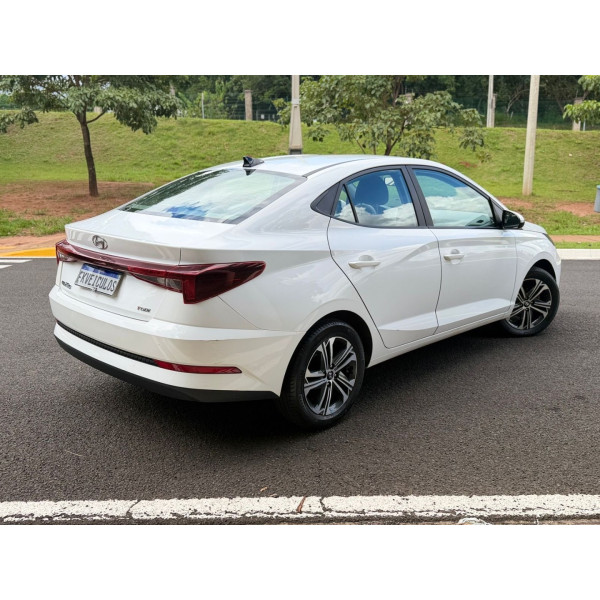 HYUNDAI HB 20 Sedan 1.0 12V 4P FLEX COMFORT PLUS TURBO