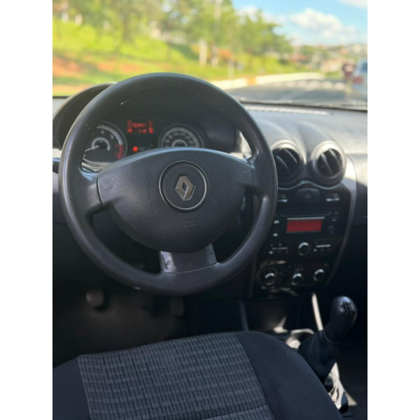 RENAULT Sandero 1.0 4P EXPRESSION