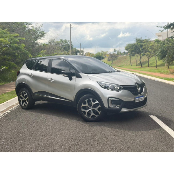 RENAULT Captur 2.0 16V 4P FLEX INTENSE AUTOMÁTICO