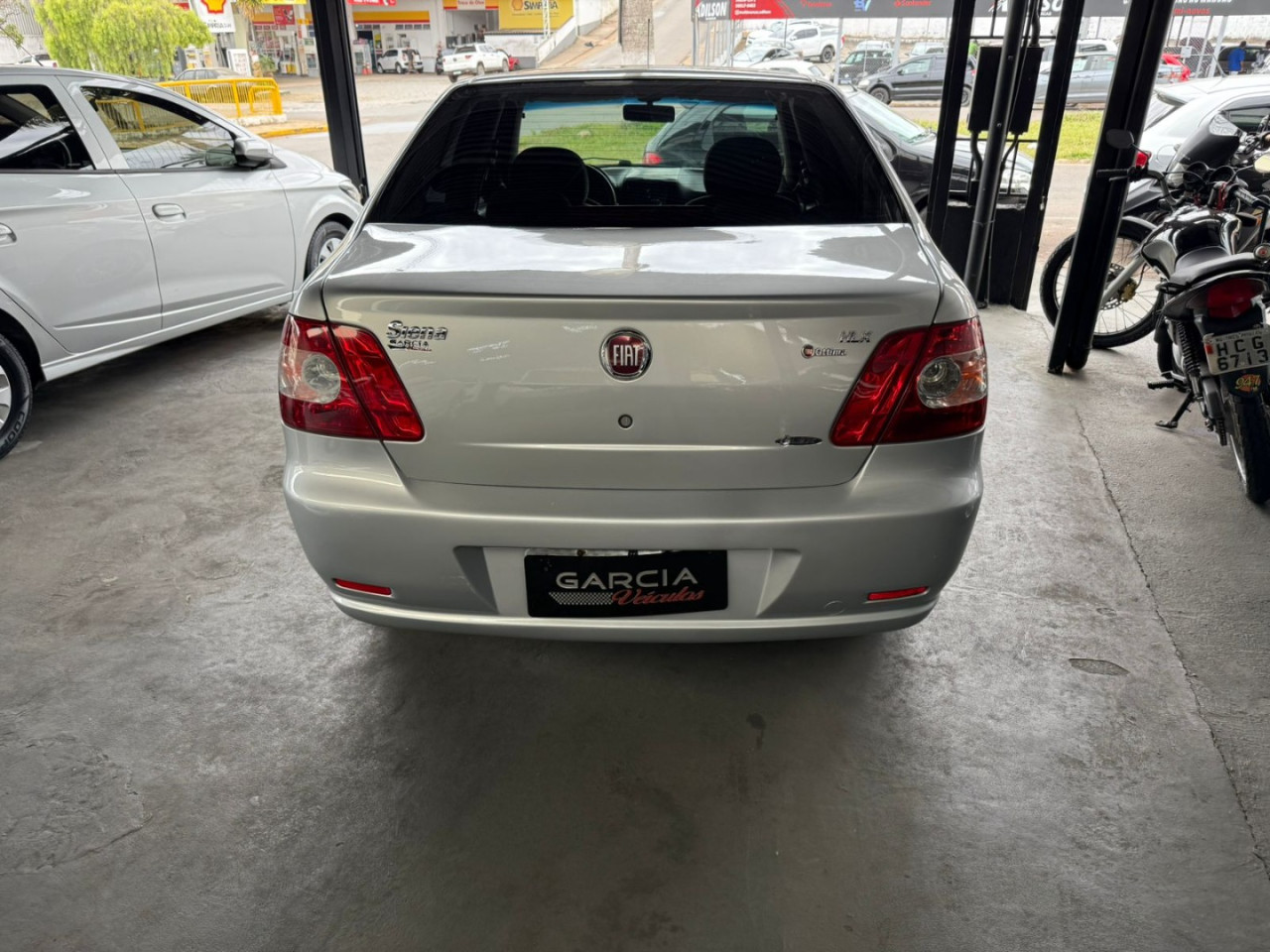 Siena 1.8 4P HLX FLEX