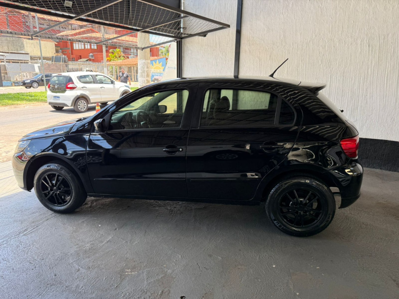 VOLKSWAGEN Gol 1.0 4P G5 FLEX