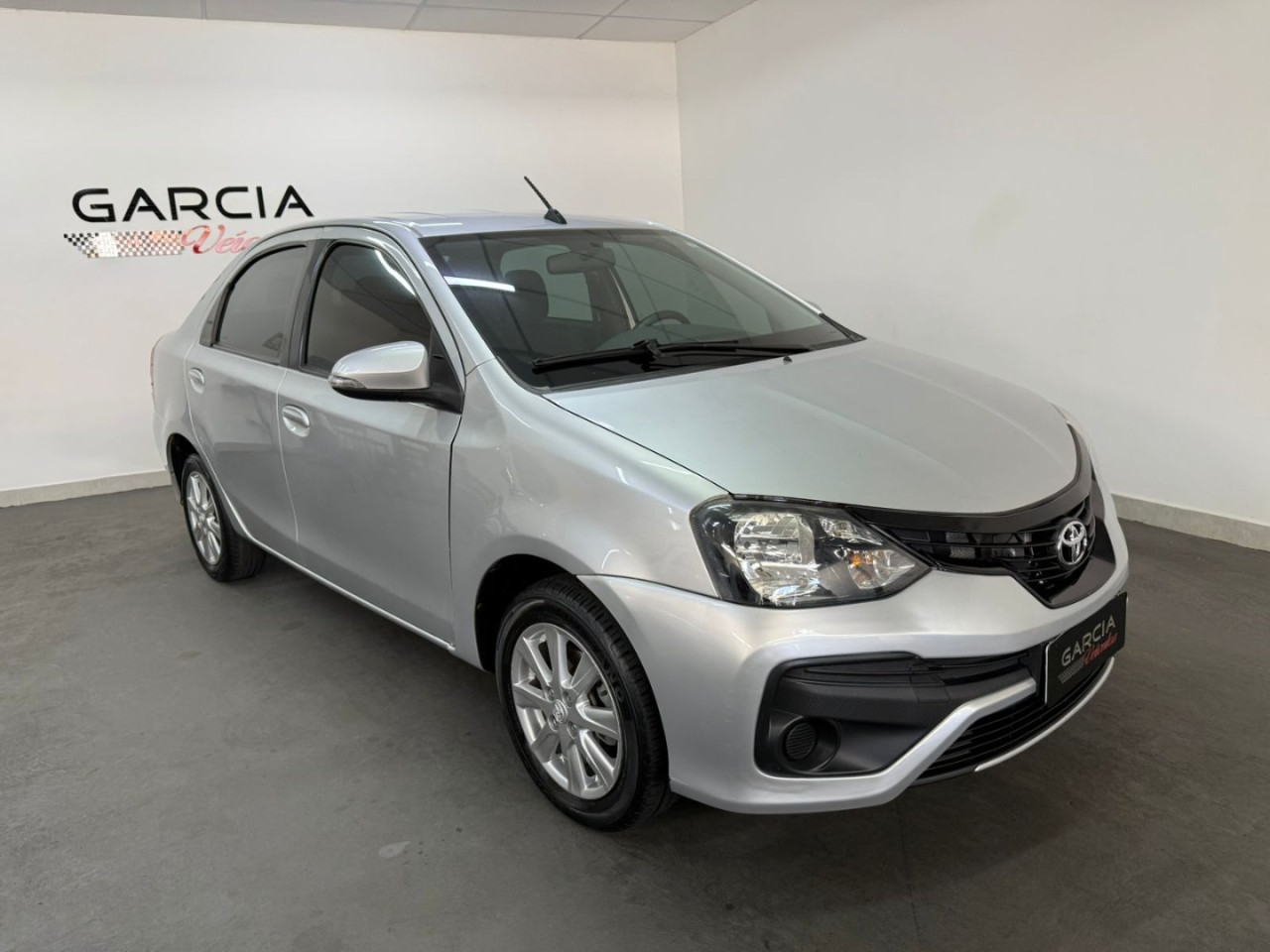 Etios Sedan 1.5 16V 4P FLEX X PLUS AUTOMÁTICO