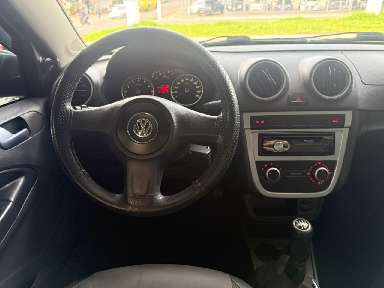 VOLKSWAGEN Gol 1.0 4P G5 25 ANOS FLEX