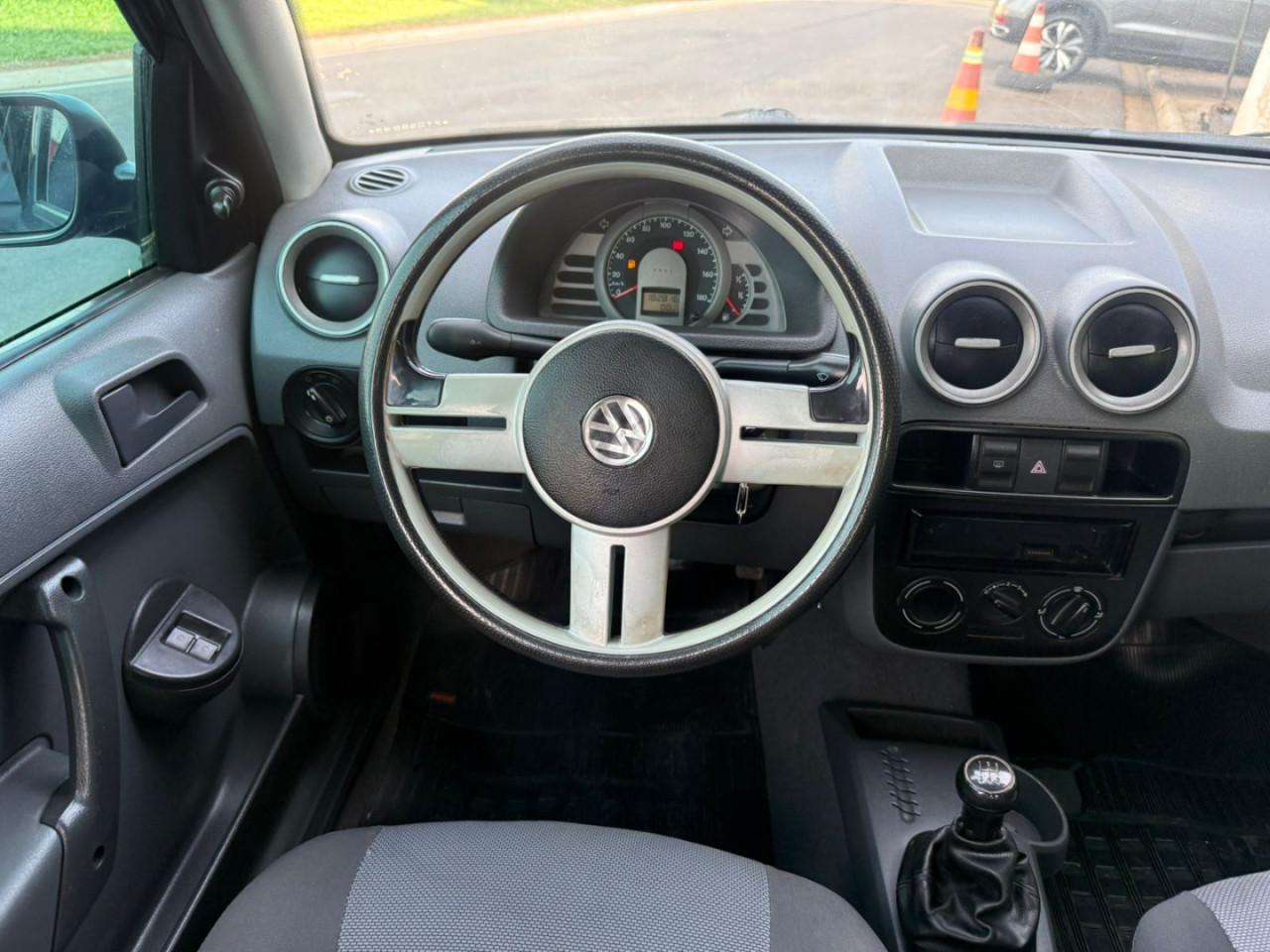 VOLKSWAGEN Gol 1.0 4P G4 FLEX