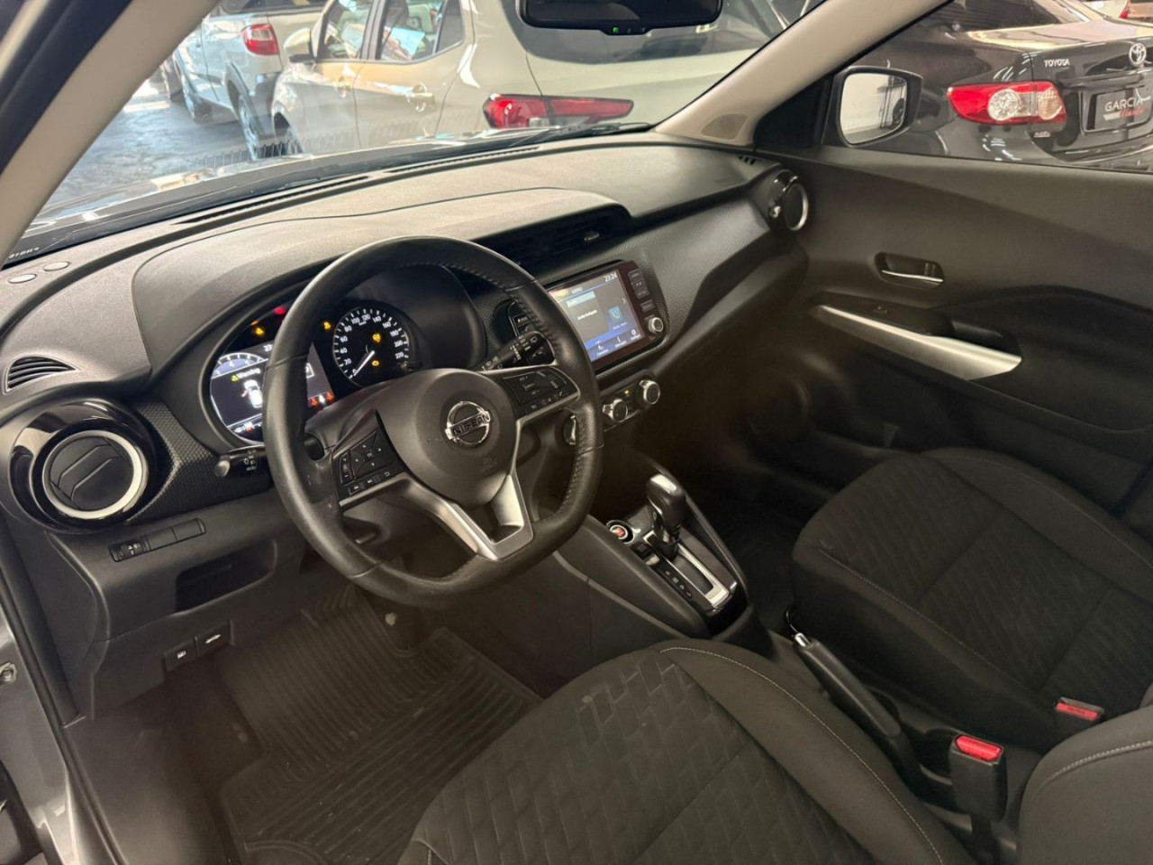 Kicks 1.6 16V 4P FLEX ADVANCE XTRONIC AUTOMÁTICO CVT