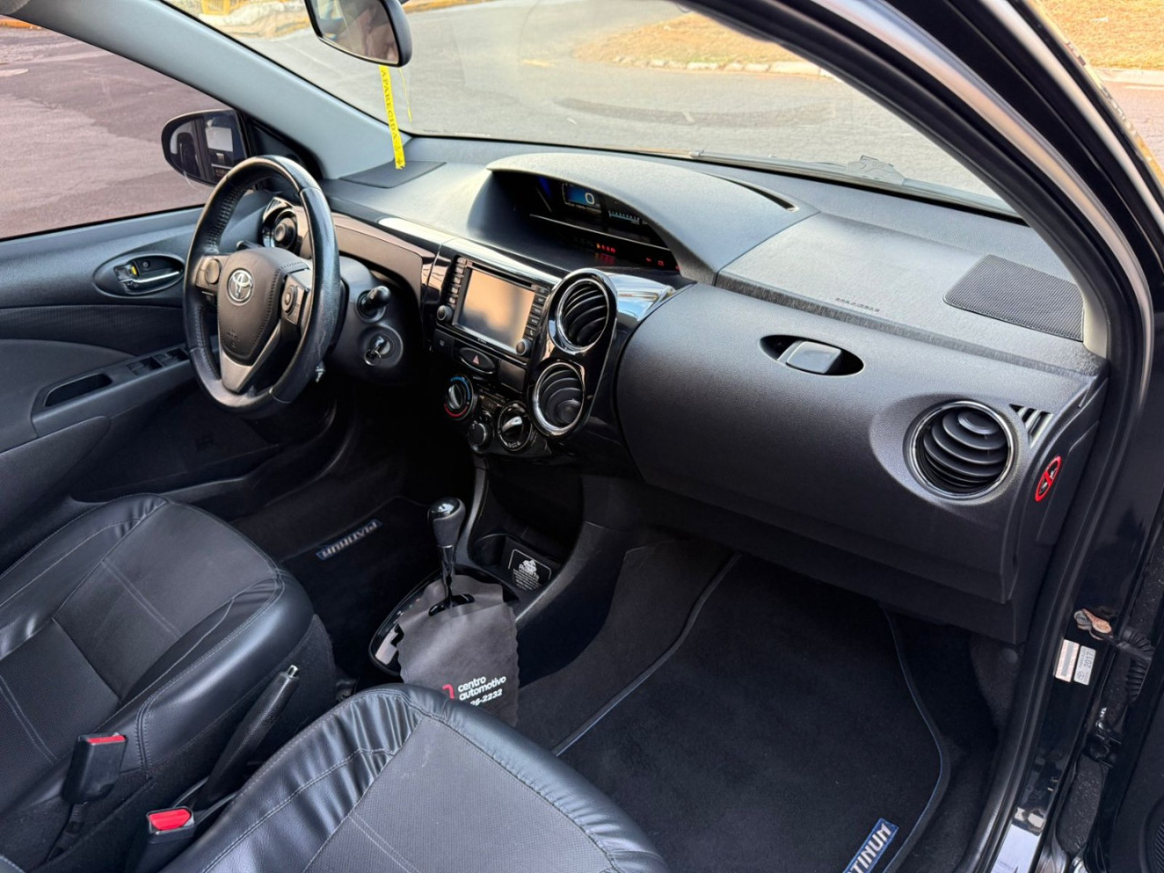 Etios Hatch 1.5 16V 4P FLEX PLATINUM