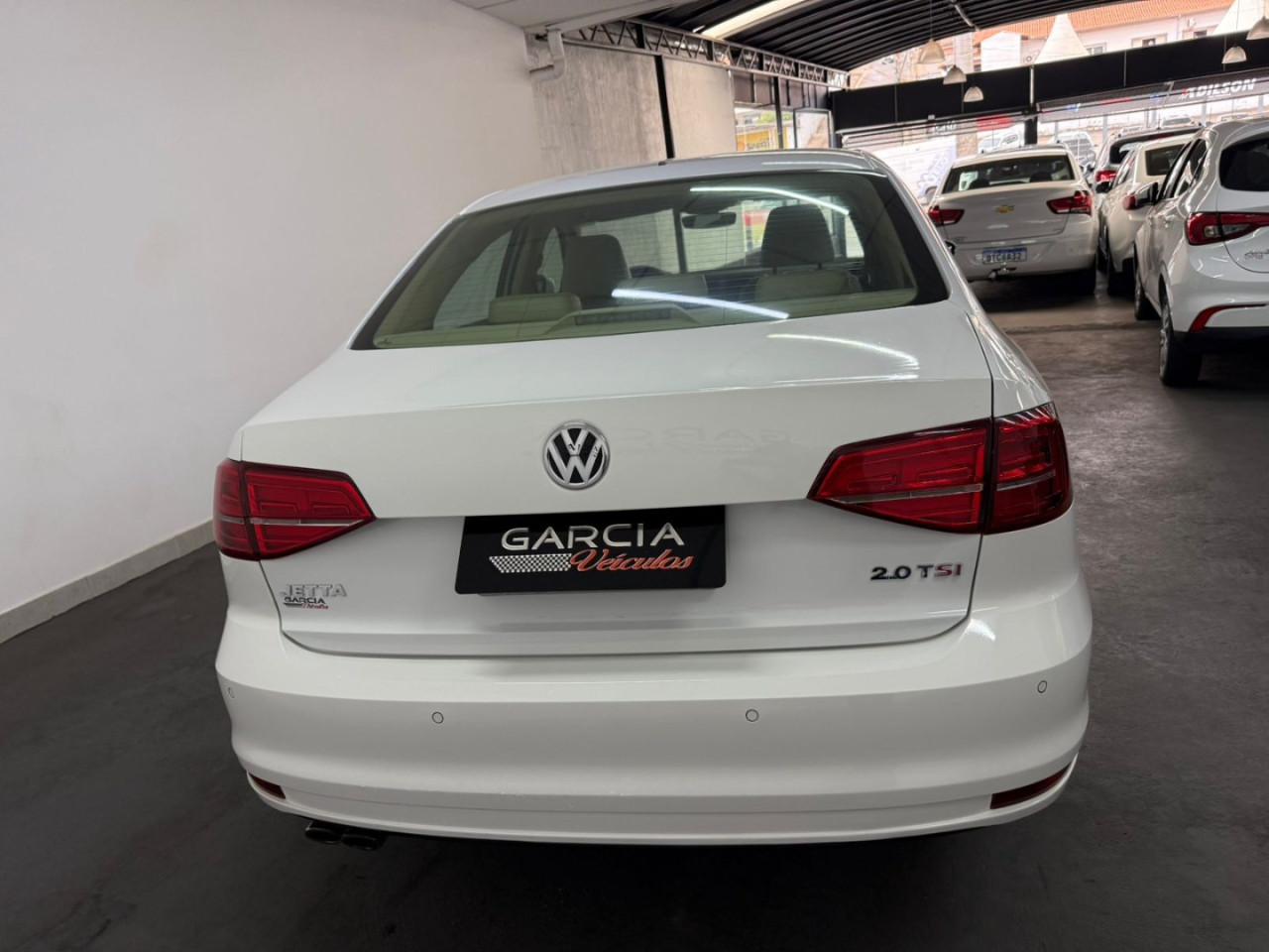 VOLKSWAGEN Jetta 2.0 4P TSI HIGHLINE 211 CV AUTOMÁTICO