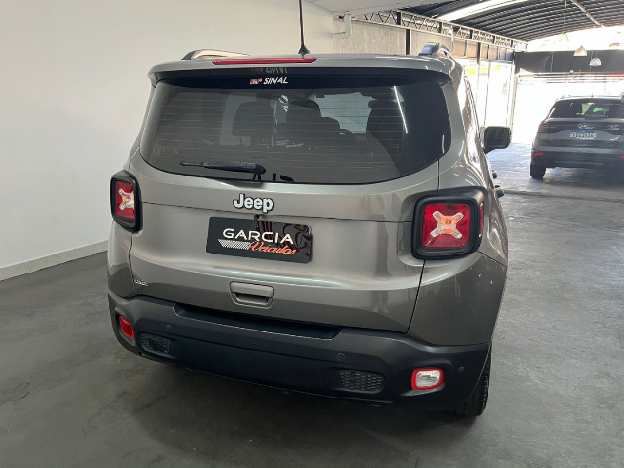 JEEP Renegade 1.8 16V 4P FLEX AUTOMÁTICO