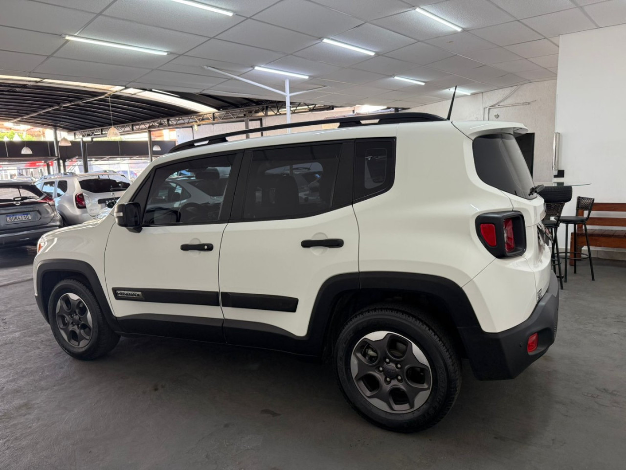 Renegade 1.8 16V 4P FLEX AUTOMÁTICO