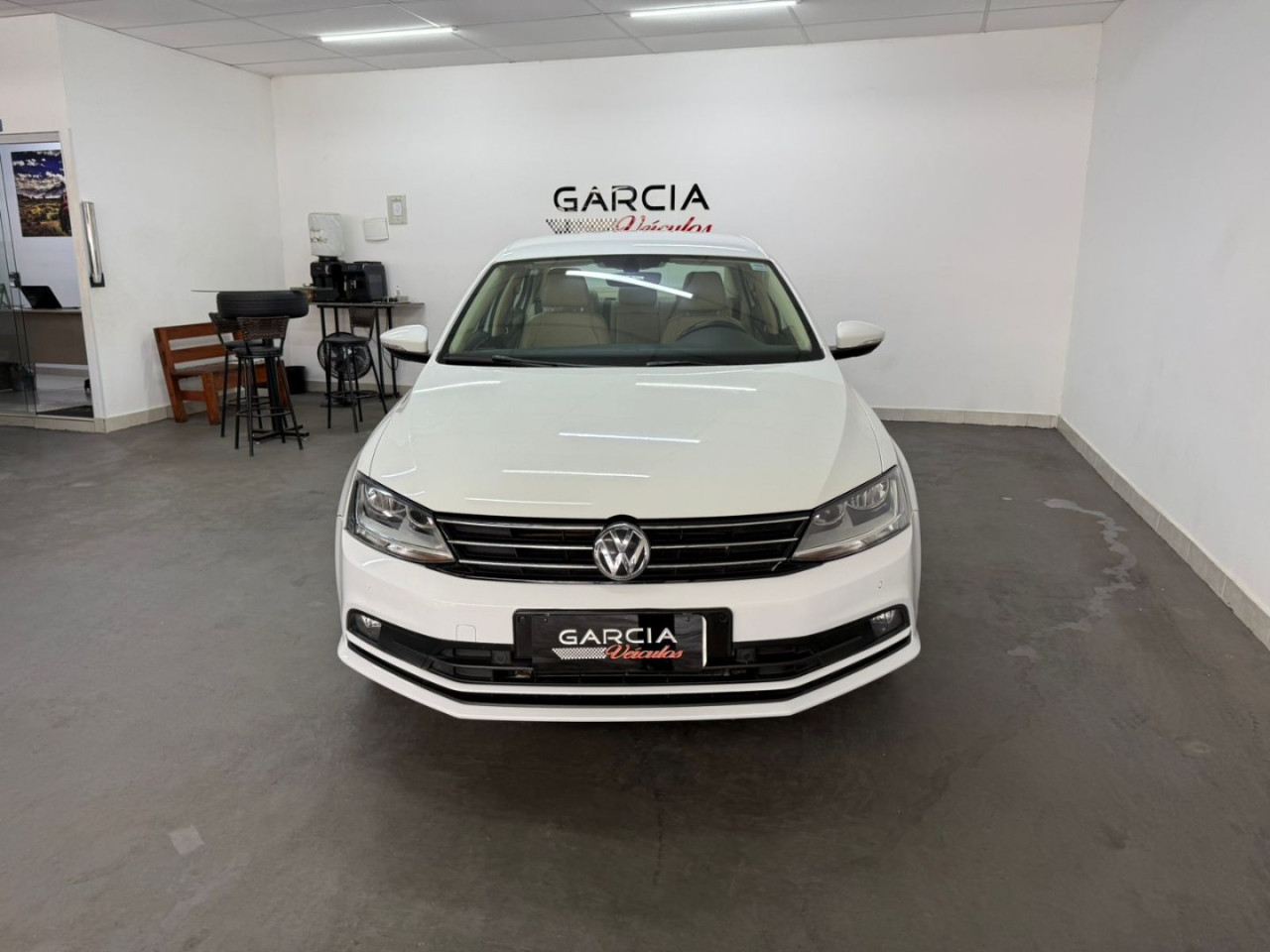 VOLKSWAGEN Jetta 2.0 4P TSI HIGHLINE 211 CV AUTOMÁTICO