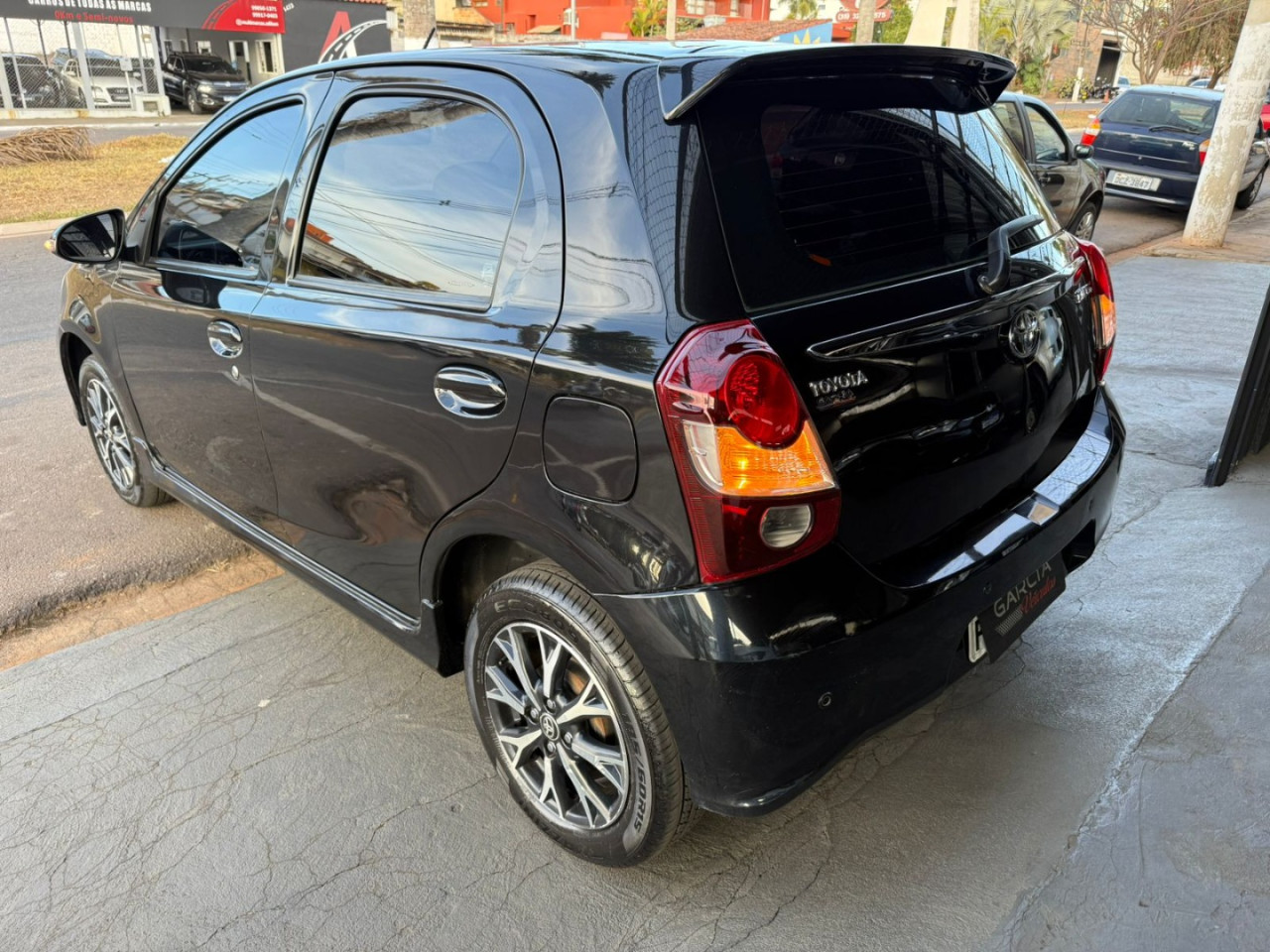 Etios Hatch 1.5 16V 4P FLEX PLATINUM