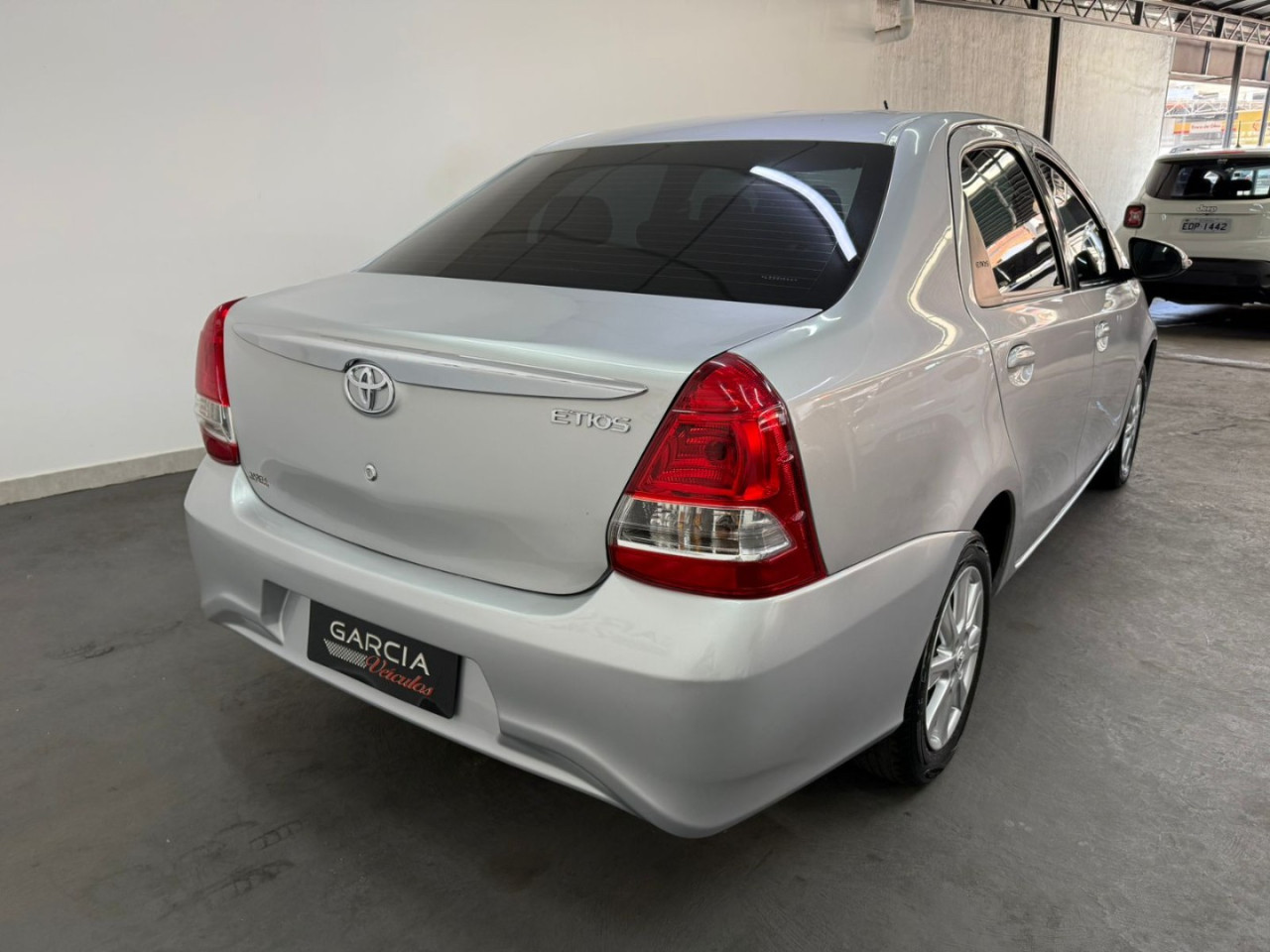 Etios Sedan 1.5 16V 4P FLEX X PLUS AUTOMÁTICO