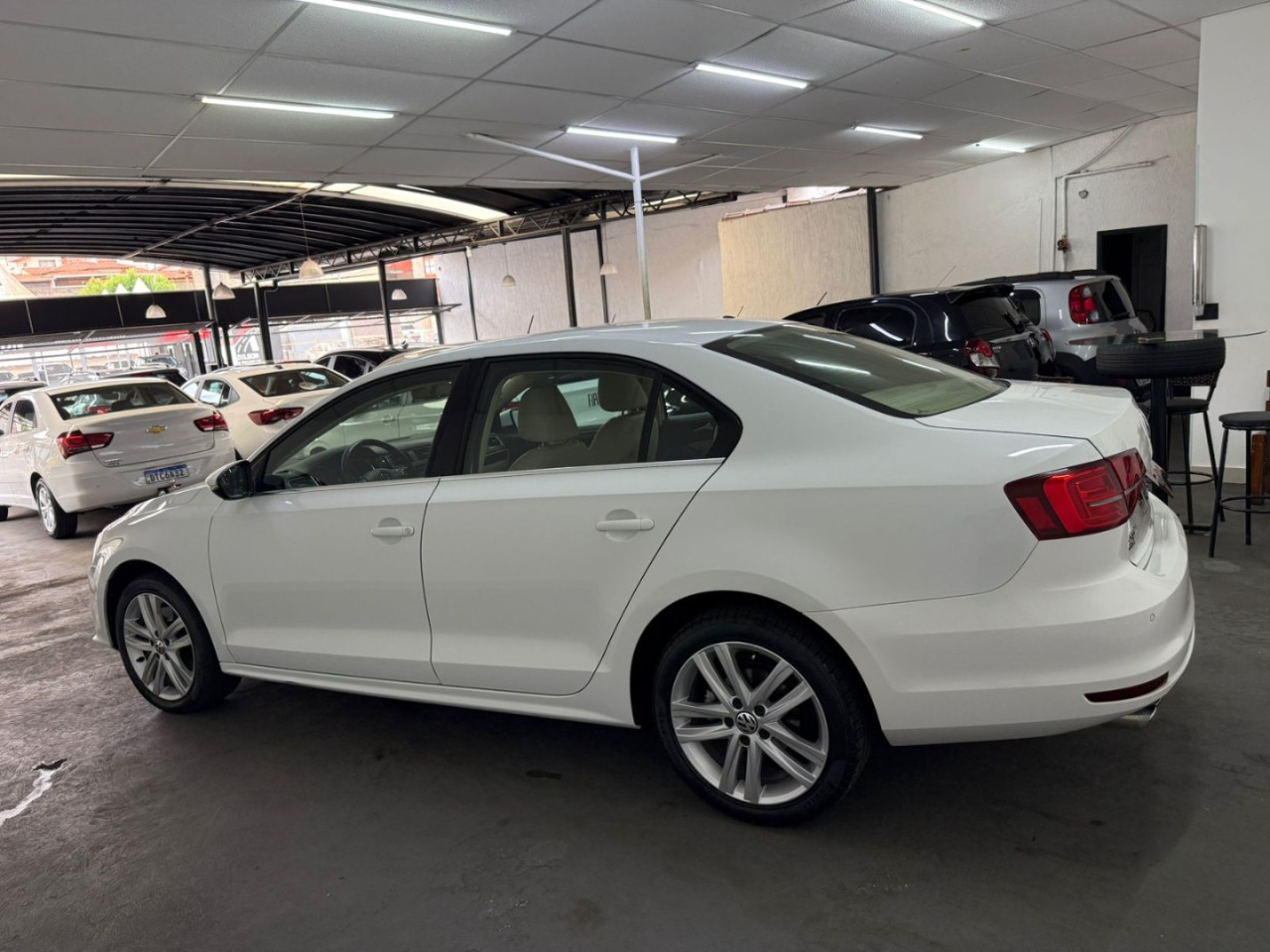 VOLKSWAGEN Jetta 2.0 4P TSI HIGHLINE 211 CV AUTOMÁTICO