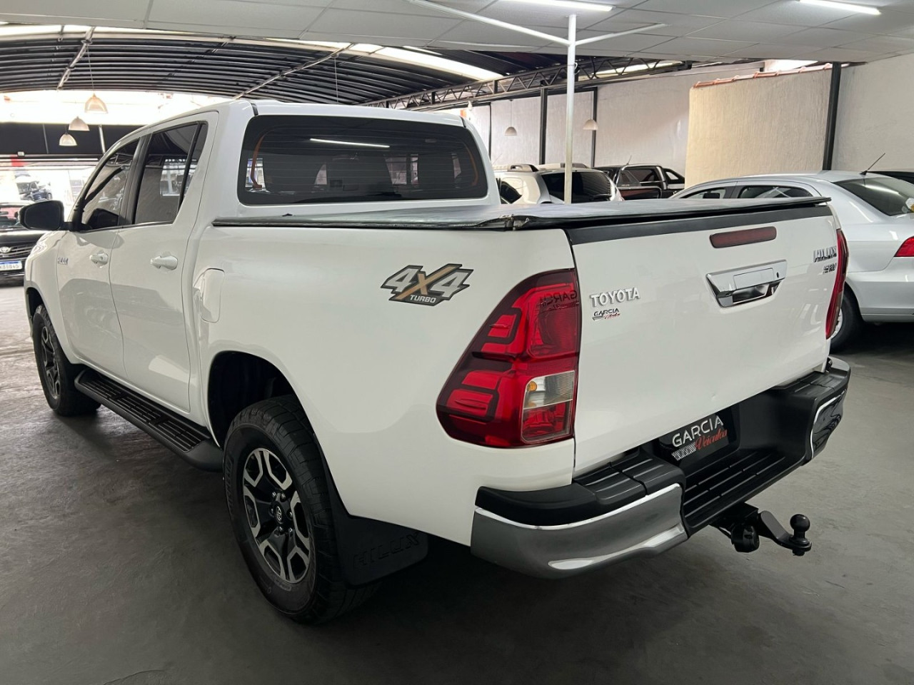 Hilux Caminhonete 2.8 16V SRV 4X4 DIESEL CABINE DUPLA AUTOMÁTICO