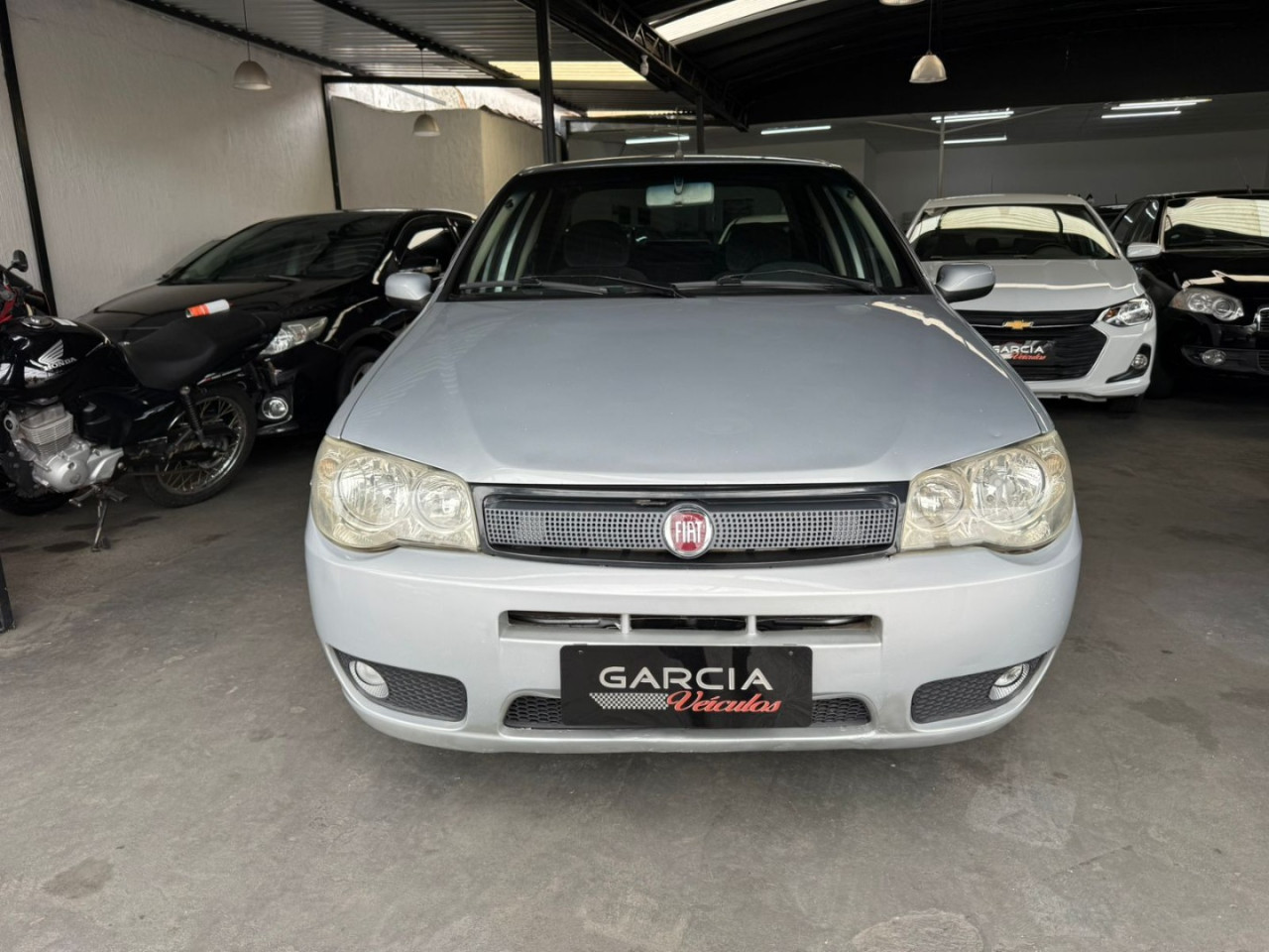 Siena 1.8 4P HLX FLEX