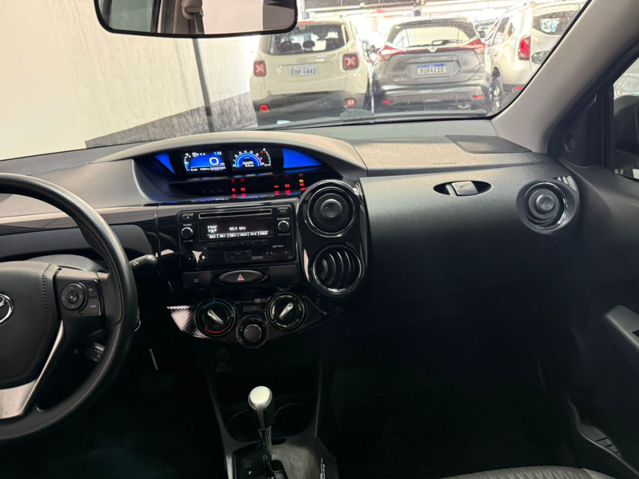 Etios Sedan 1.5 16V 4P FLEX X PLUS AUTOMÁTICO