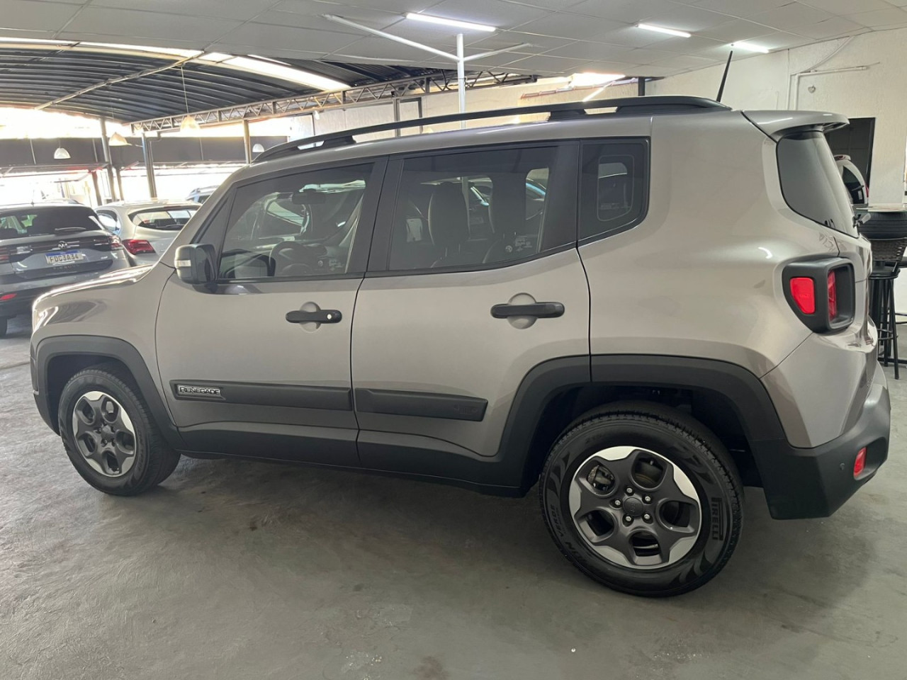 JEEP Renegade 1.8 16V 4P FLEX AUTOMÁTICO