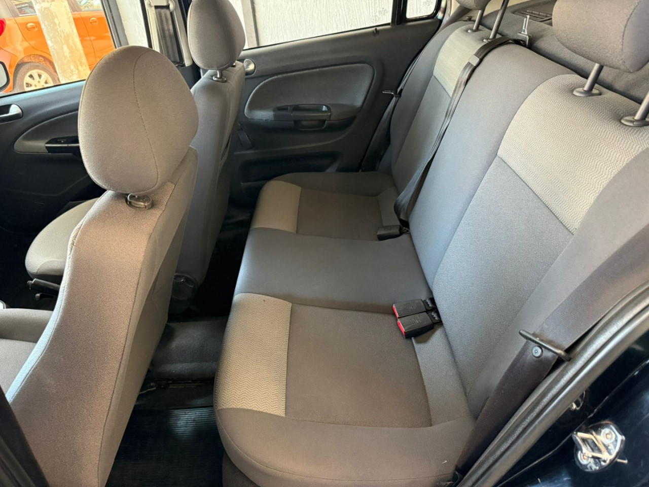 VOLKSWAGEN Voyage 1.0 4P FLEX