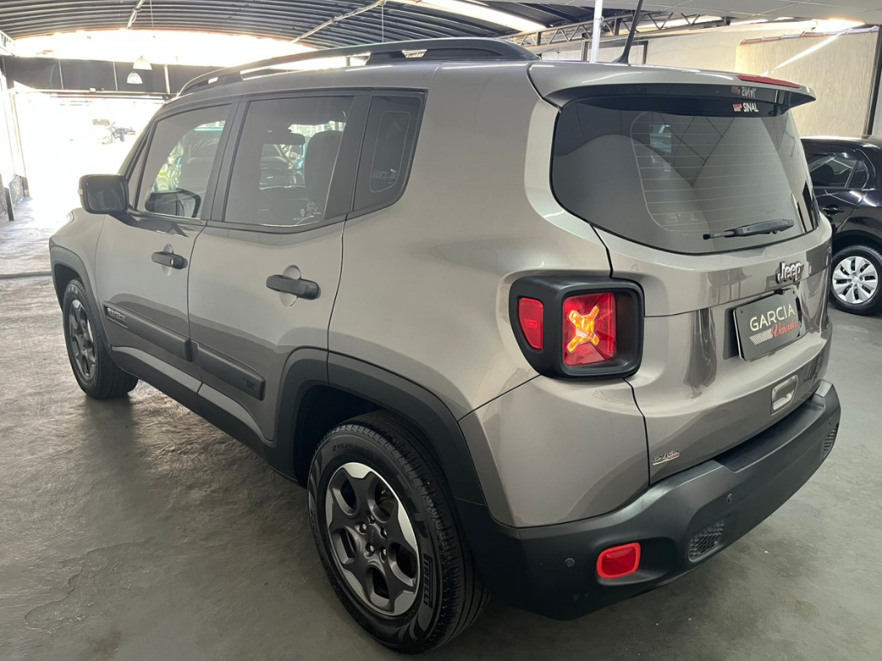 JEEP Renegade 1.8 16V 4P FLEX AUTOMÁTICO